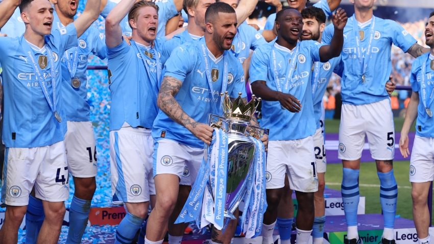 Walker: Man City driven on by creating history