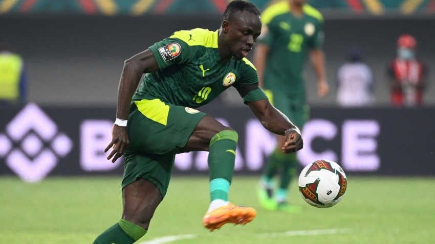 'All is well' - Mane taken to hospital after head injury blow at AFCON