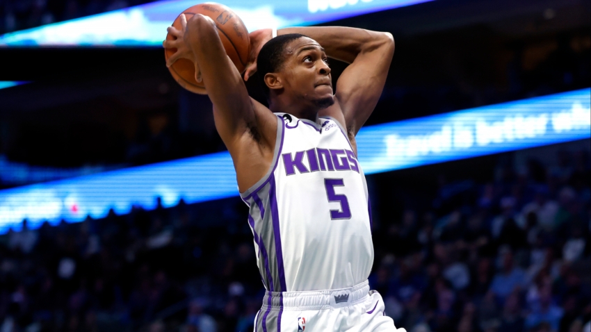 Kings Sign De'Aaron Fox To Five-Year Max Extension