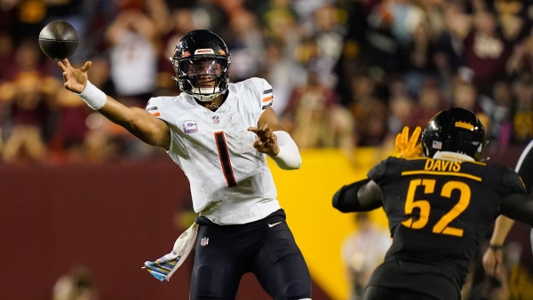 Washington Commanders beat Chicago Bears 12-7 to snap four-game