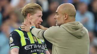 De Bruyne: No talks to leave Man City