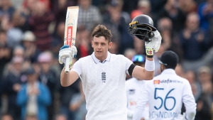 Bell lauds &#039;world class&#039; Smith after maiden England Test century