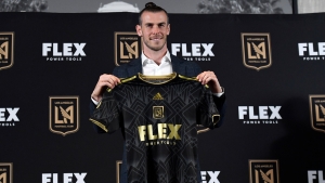Cifuentes happy to hand LAFC shirt number to new star team-mate Bale