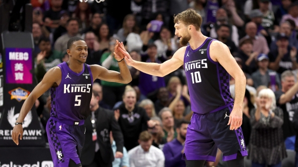 Fox hails &#039;complete&#039; performance as Kings finally end Bucks hoodoo