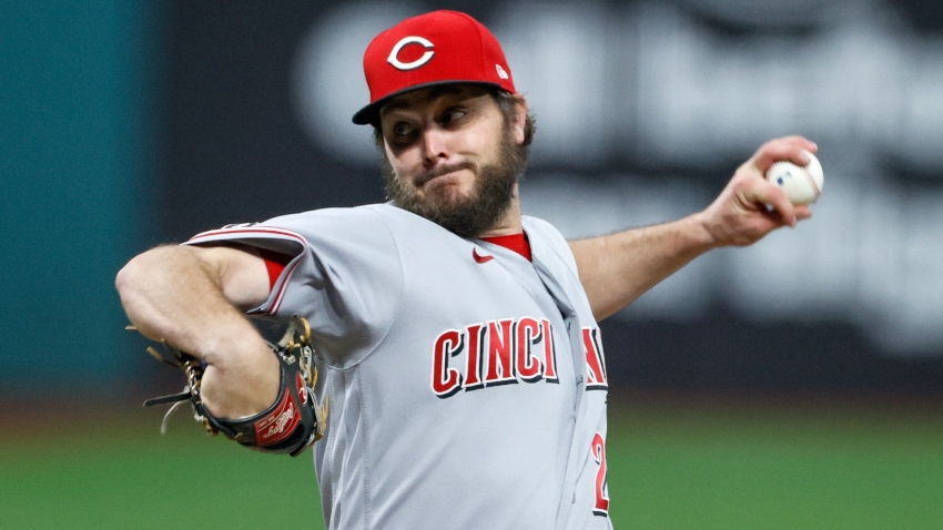 Reds pitcher Miley throws no-hitter against Indians, fourth in MLB this season