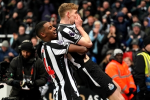 Eddie Howe not worried about job security as Newcastle prepare for derby day