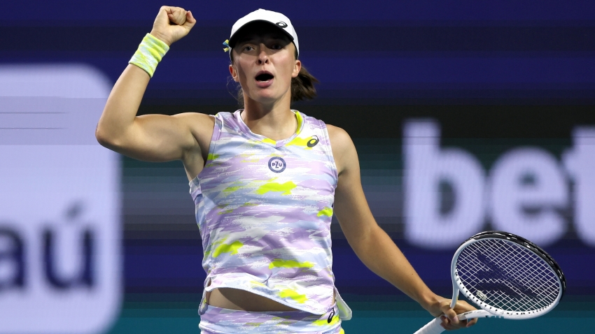 Swiatek claims world number one ranking from retired Barty after Miami Open win