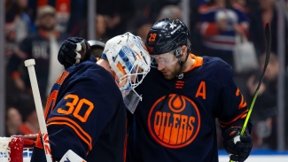 NHL: Oilers shut out Blackhawks for 15th straight victory