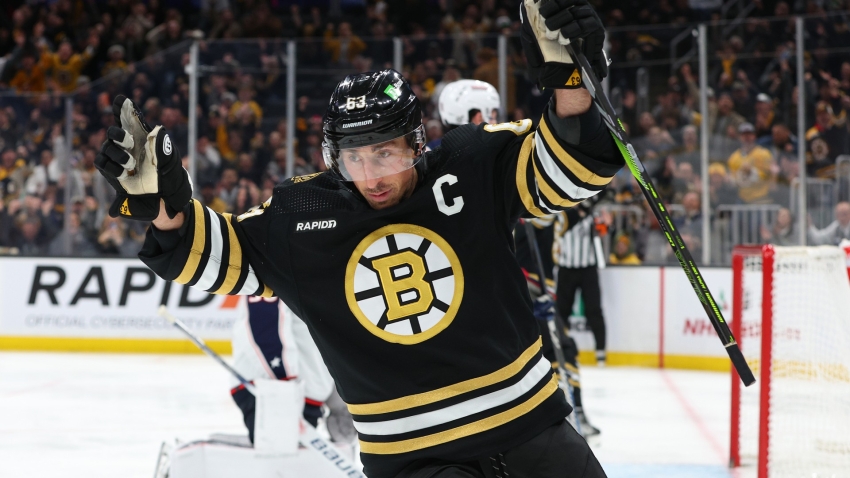 NHL: Bruins, Rangers win behind hat tricks