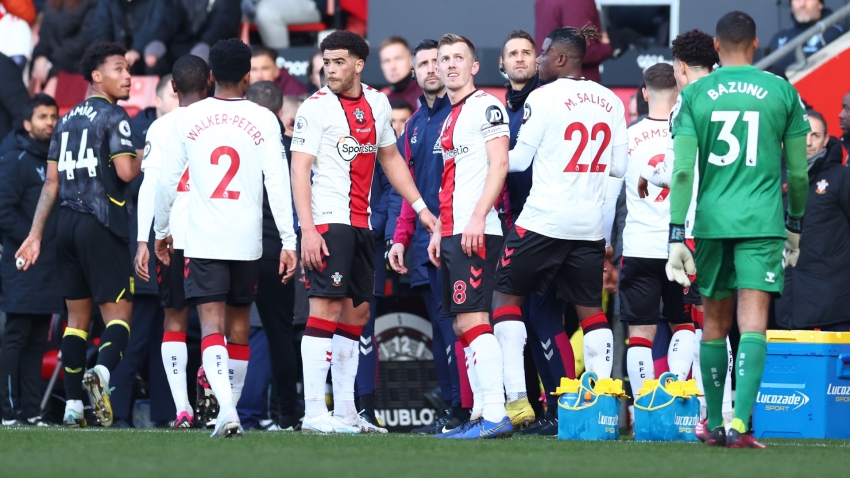 Drone stops play in Southampton-Aston Villa clash