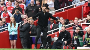 Frustrated Arteta bemoans referee&#039;s inconsistency after Rice red card