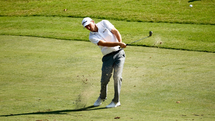 Henley enters week-end with four-stroke lead at Wyndham Championship