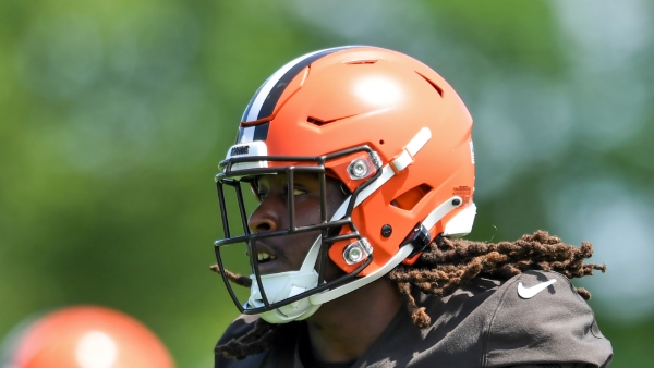 Browns' Kareem Hunt signs two-year, $13.25 million contract extension