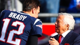 Kraft keen for Brady to sign one-day Patriots contract
