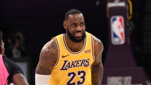 LeBron: Lakers need me to adjust in Davis&#039; absence