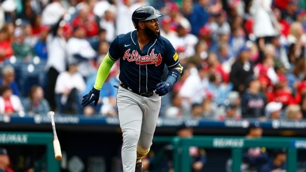 Ozuna homers during 5-run 10th inning, Braves beat Phillies 5-1