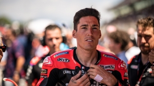 Espargaro apologises to team after costly celebration error at Catalan Grand Prix