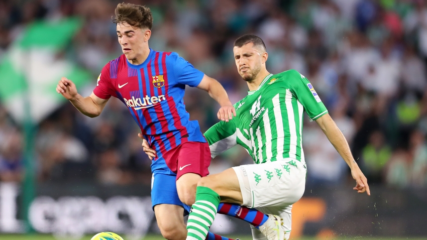 Real Betis 1-2 Barcelona: Alba&#039;s stoppage-time stunner clinches Champions League qualification