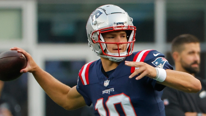 Mayo: Patriots&#039; quarterback competition &#039;isn&#039;t over&#039;