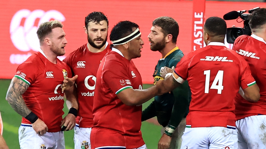 Lions full-back Hogg &#039;annoyed and upset&#039; by Le Roux bite allegations