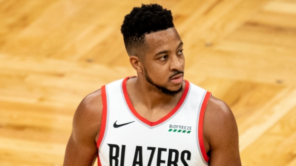 Trail Blazers guard CJ McCollum diagnosed with collapsed lung