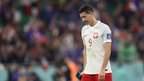 Poland boss Michniewicz sympathises with Lewandowski after World Cup exit