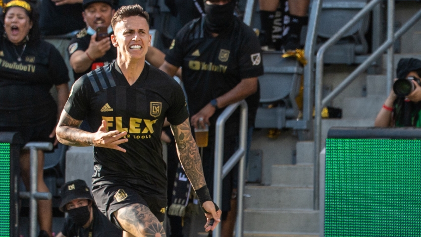 Los Angeles FC 3-0 Seattle Sounders: LAFC into play-off position with emphatic win