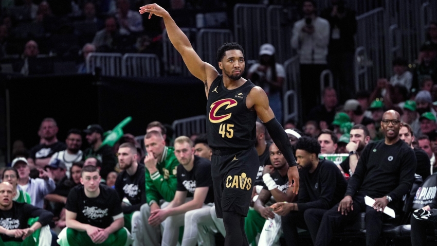 Mitchell agrees to extension to remain with Cavaliers