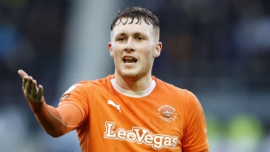 Blackpool beat Cambridge to keep play-off hopes alive