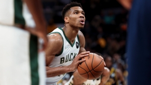 Budenholzer hails &#039;aggressive&#039; Giannis: That&#039;s when Bucks are at our best