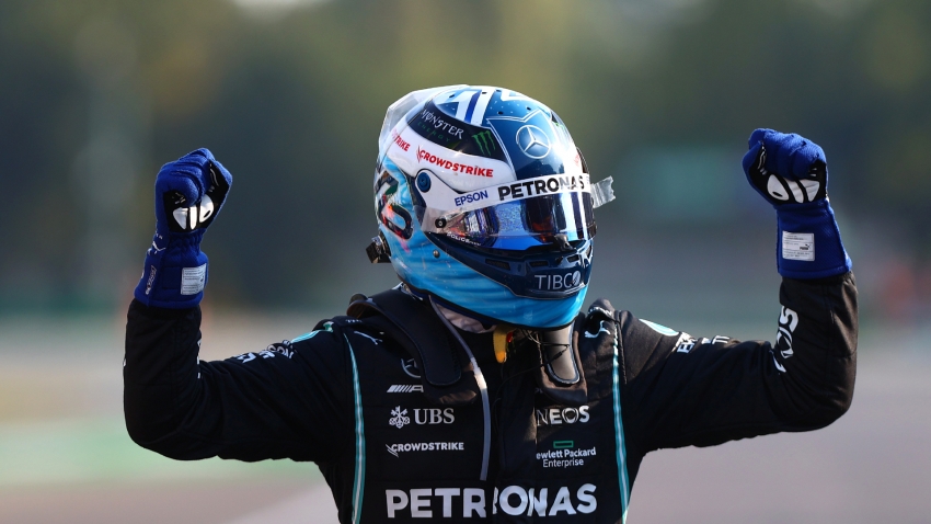Bottas wins sprint race at Monza as Hamilton pays for slow start
