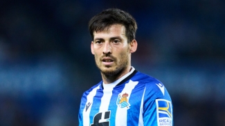 David Silva signs extension with Real Sociedad