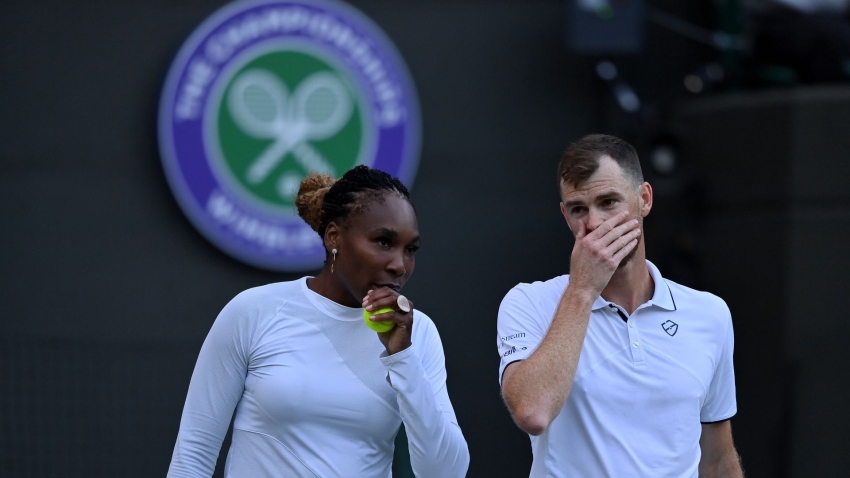 Wimbledon: Doubles delight as Venus Williams and Jamie Murray thrill late-night crowd