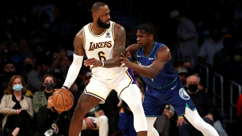 LeBron helps Lakers return to .500 with Timberwolves win, Giddey makes history with triple-double