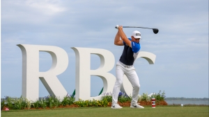 Viktor Hovland shoots seven under to claim first-round lead at the RBC Heritage