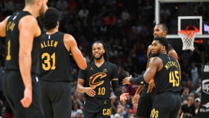 NBA: Cavaliers end Warriors&#039; winning streak