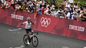Tokyo Olympics: Carapaz lands cycling road race gold as Tour winner Pogacar takes bronze