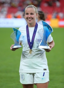 England forward Beth Mead admits missing World Cup ‘a tough pill to swallow’