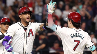 Diamondbacks win to stay alive for NL wild card spot