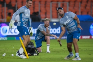 England waiting on fitness of Ben Stokes ahead of World Cup opener