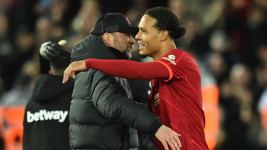 Premier League data dive: Van Dijk goes 60 not out at Anfield, James leads the way for Chelsea
