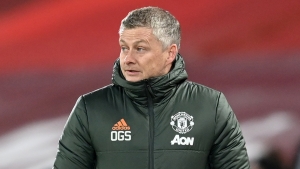 Neville: Solskjaer needs to win a trophy with Man Utd this season