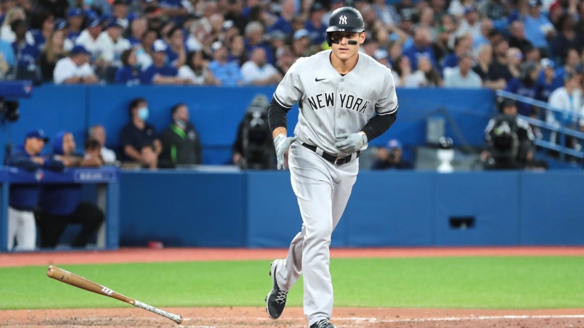 Judge, Higashioka HRs power streaking Yankees past Rays 4-3