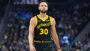 Curry&#039;s NBA-record 3-point streak ends at 268 games