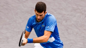 Djokovic wins to begin Paris defence, Ruud also victorious