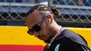 Lewis Hamilton apologises to Oscar Piastri after Italian Grand Prix collision