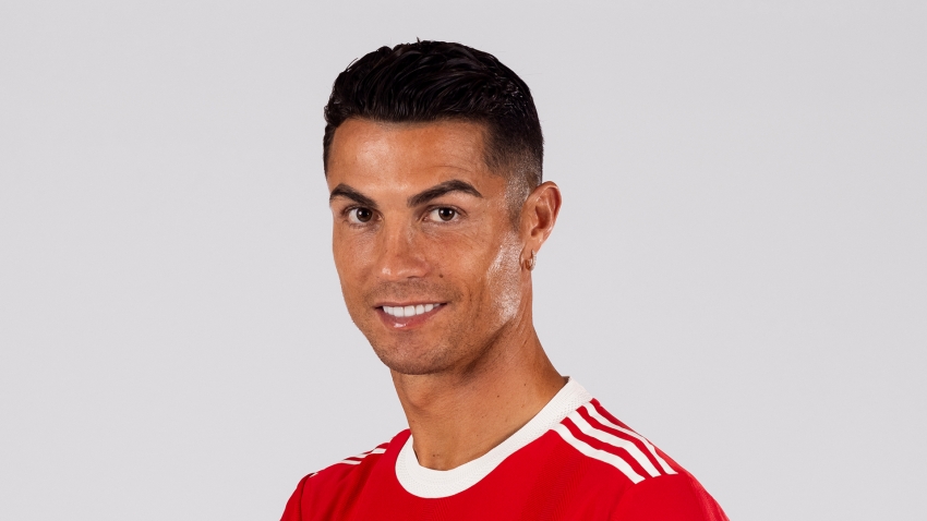 Ronaldo slots straight into Man Utd starting XI for second debut with Cavani absent