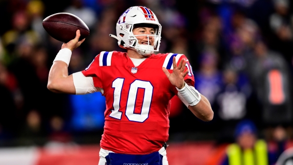 Josh Allen throws for 2 TDs, Bills beat Patriots 24-10 - West