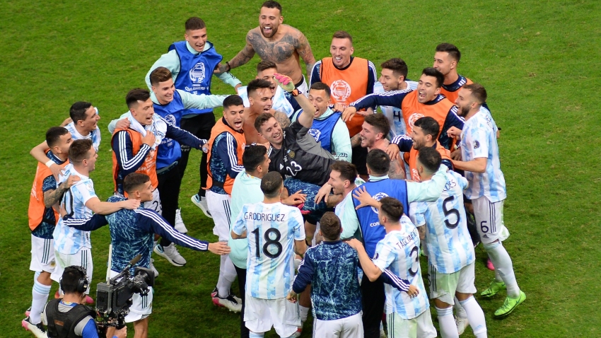 Messi hails &#039;phenomenon&#039; Martinez after Argentina win shoot-out en route to Copa decider