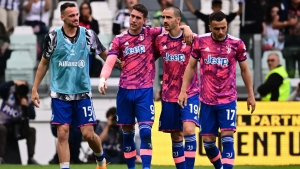 Juventus 2-1 Lecce: Vlahovic volley boosts Bianconeri&#039;s top-four hopes
